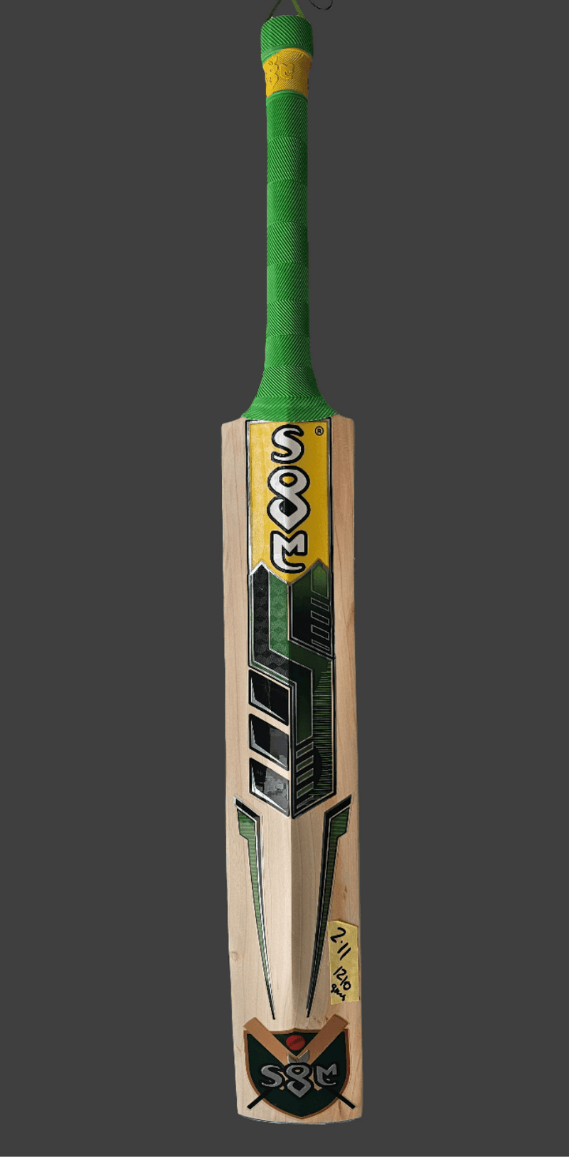 Reserve Edition Players Grade English Willow Cricket Bat showcasing its premium design and craftsmanship.